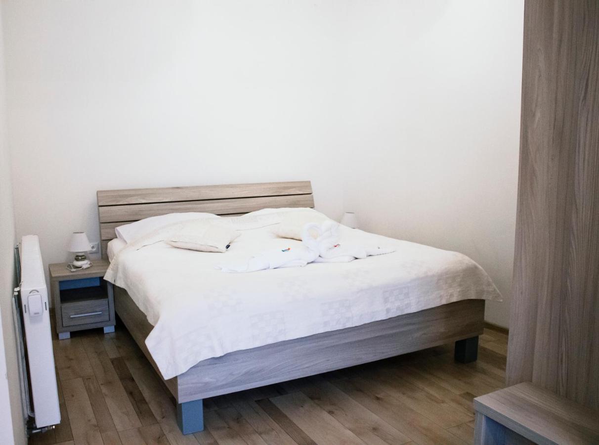 Penzion Anesis - Apartmany Turcianske Teplice Ngoại thất bức ảnh